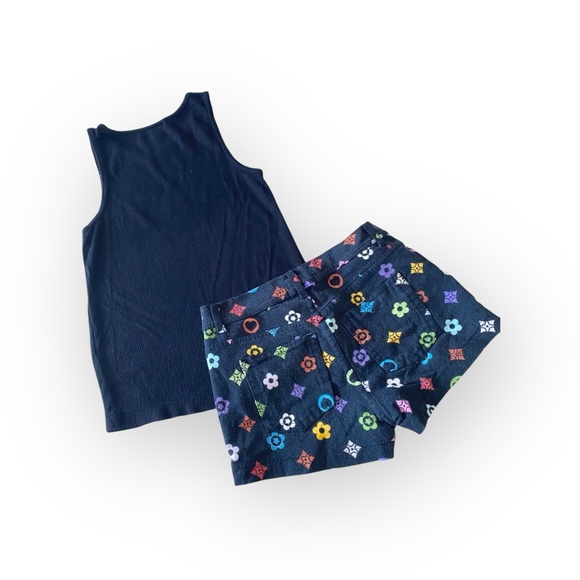 Flowers by Zoe ❉ Handbag Print Shorts ❉ Black with Multi Color Logo Print ❉ 6X 6 - Picture 11 of 14